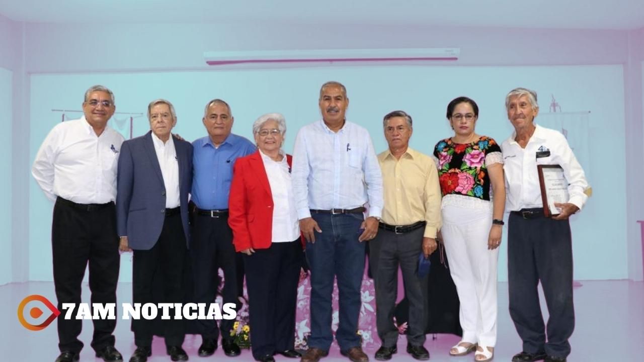 Secretaría de Educación reconoce a fundadores de Unidad 061 UPN Colima