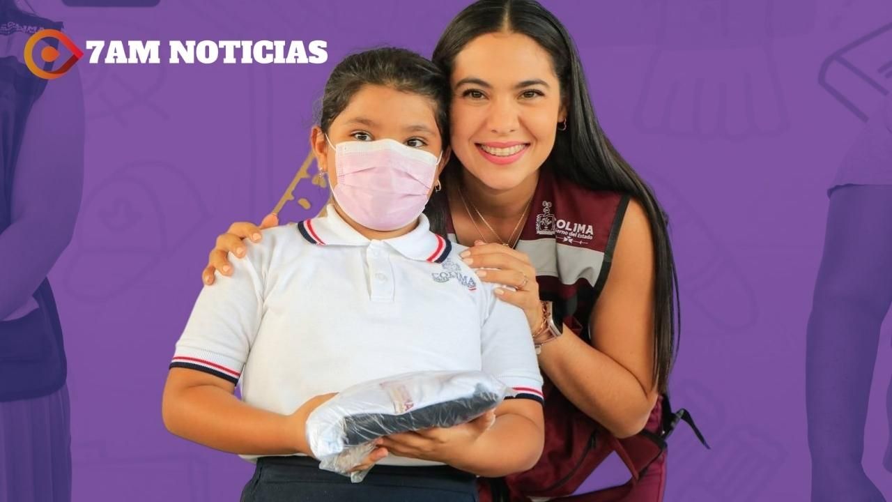 Gobernadora entrega uniformes escolares gratuitos en Villa de Álvarez