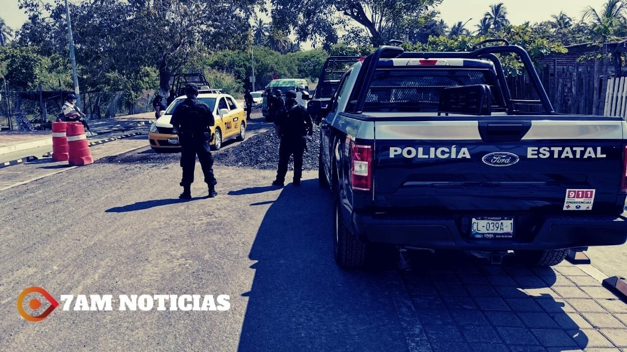 Policía Estatal captura a un sujeto con arma larga y a cuatro más por delitos contra la salud, en Armería y Manzanillo