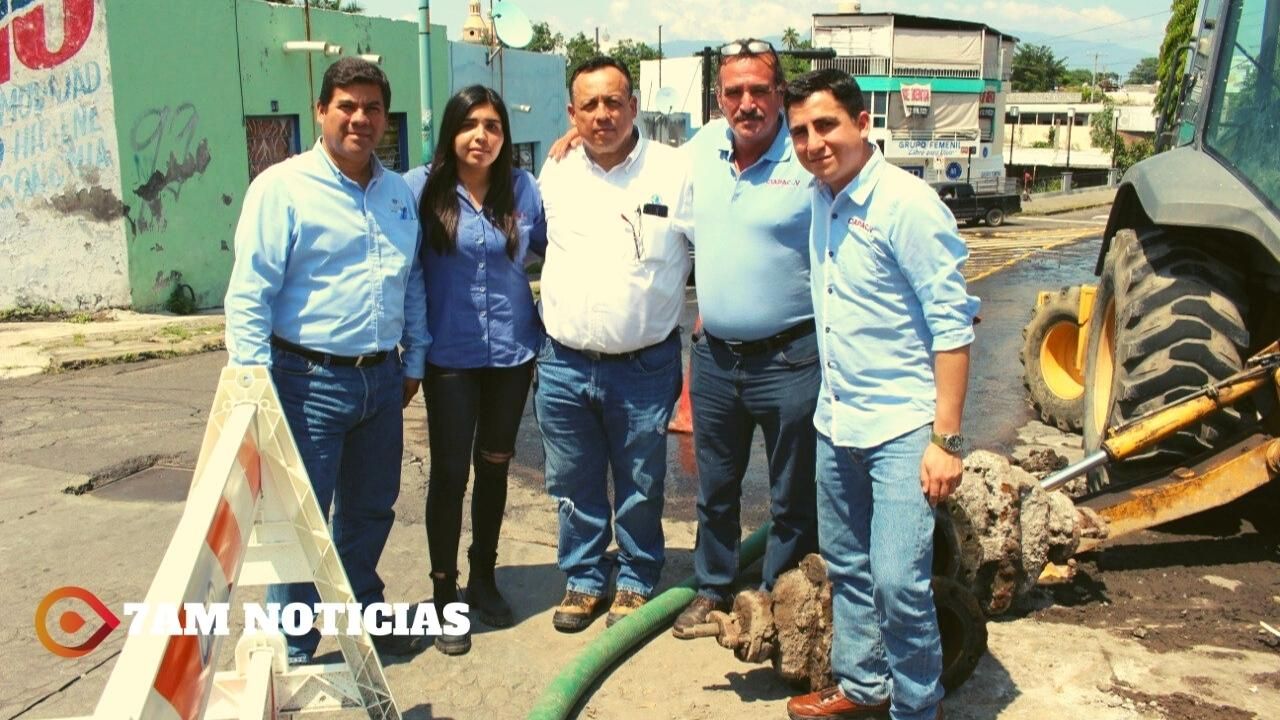 CIAPACOV avanza en la modernización de sus redes de agua con instalación de nueva válvula en el Centro de Colima