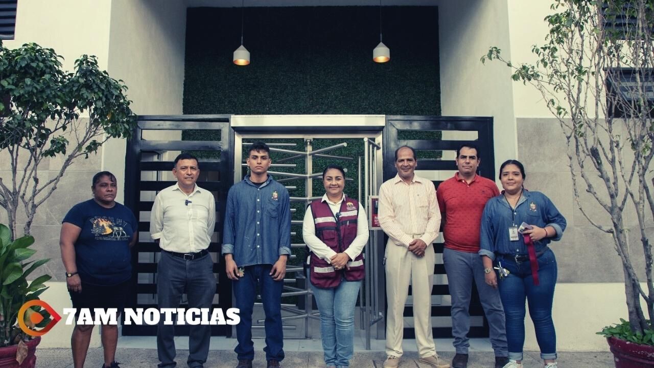 Griselda Martínez inaugura nuevos baños en el centro de Manzanillo
