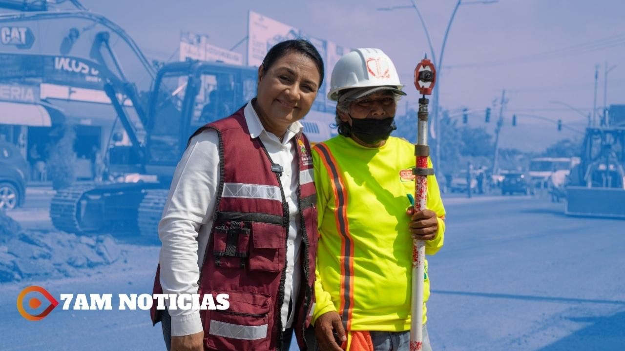 Griselda Martínez supervisa pavimentación con concreto hidráulico en el cruce de avenida Paseo de las Gaviotas y el Boulevard Elías Zamora