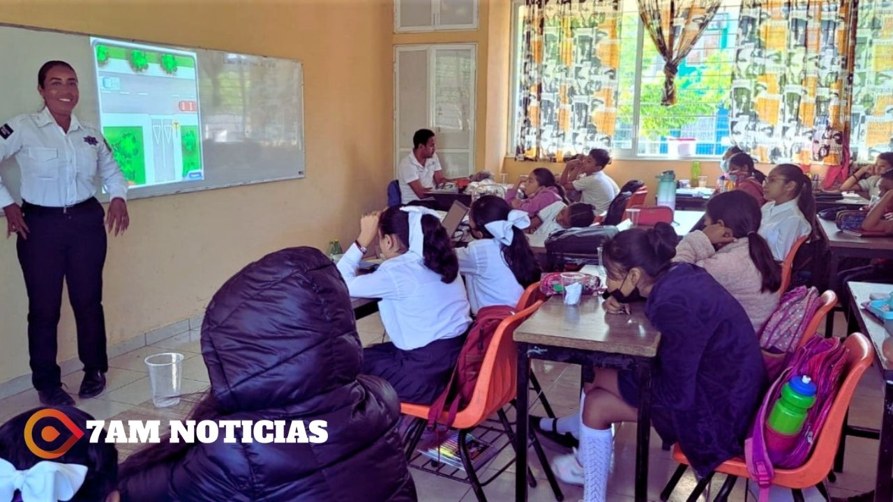 Ayuntamiento de Manzanillo previene a menores sobre delitos cibernéticos