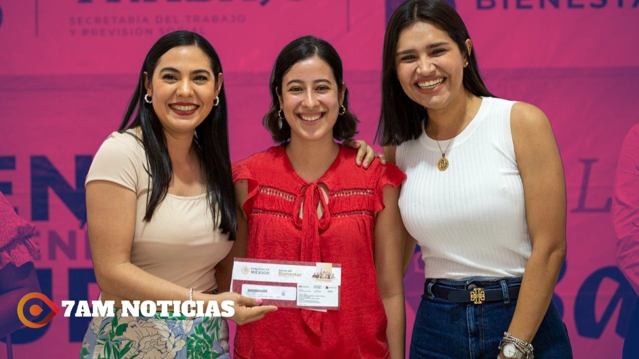 Indira Vizcaíno y Viri Valencia participan en entrega de 496 tarjetas a Jóvenes Construyendo el Futuro, de Colima y Villa de Álvarez
