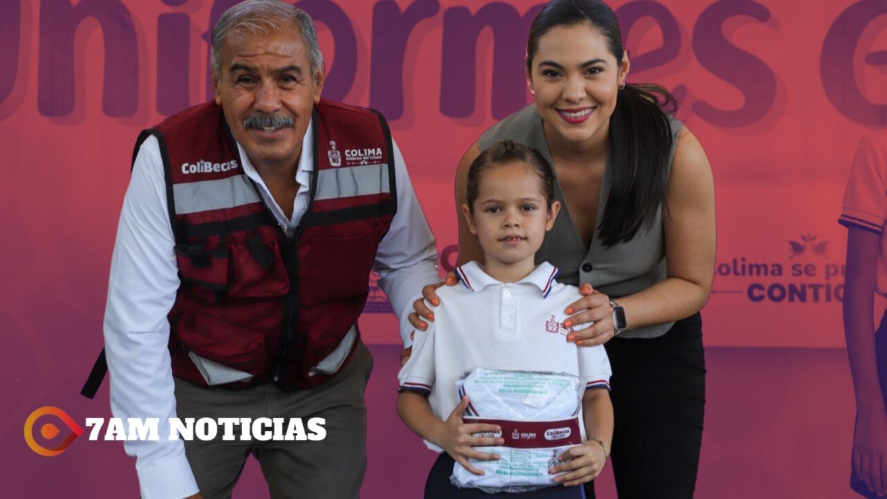 En Cuauhtémoc, más de 4 mil 445 estudiantes recibirán ColiBecas Uniformes, informó Indira en entrega a escuela de El Trapiche