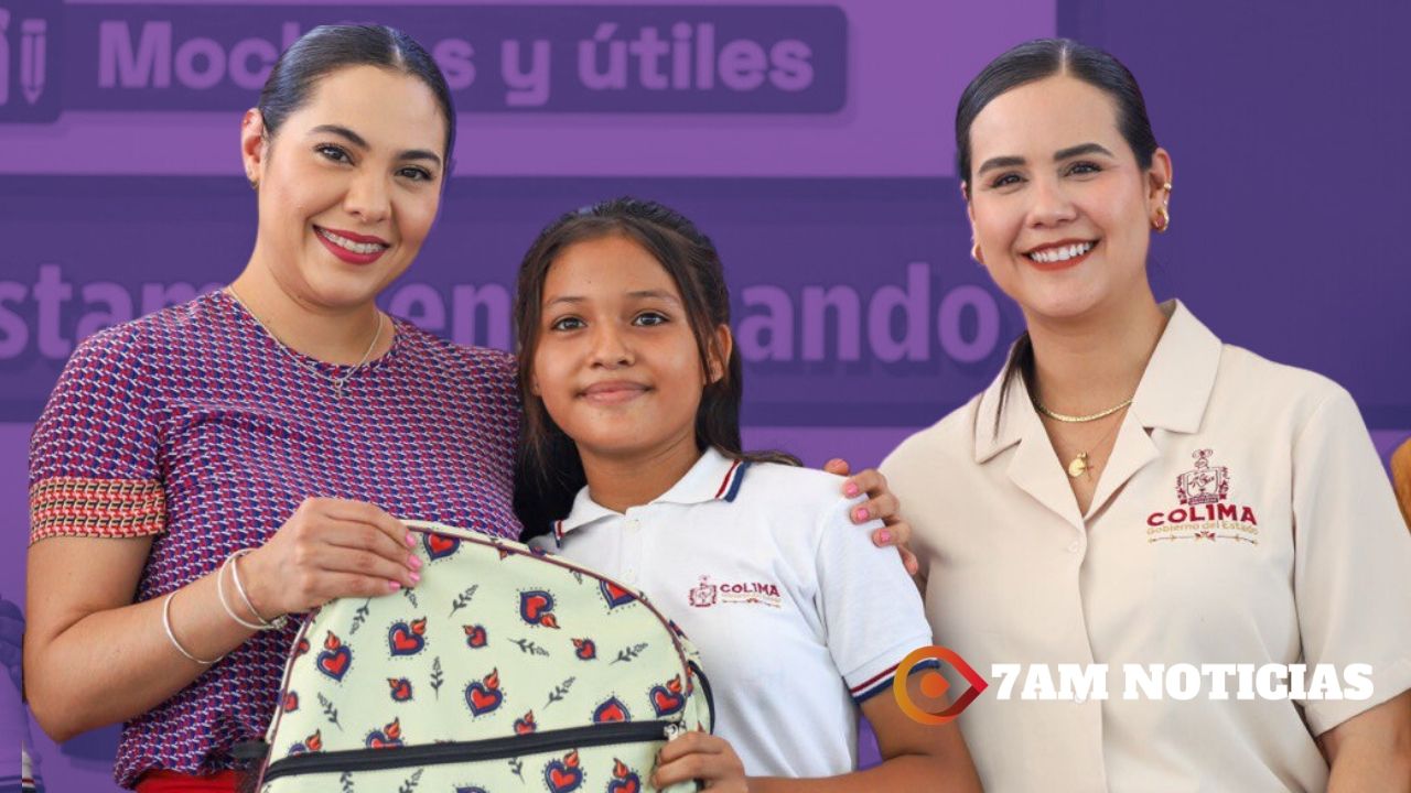 Indira entrega ColiBecas Mochilas y Útiles en El Chavarín; serán más de 21 mil paquetes en Manzanillo