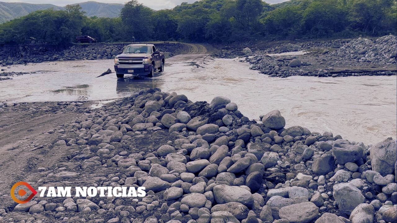 Seidum habilita paso en el vado de acceso a El Chical, por el Rio Armería