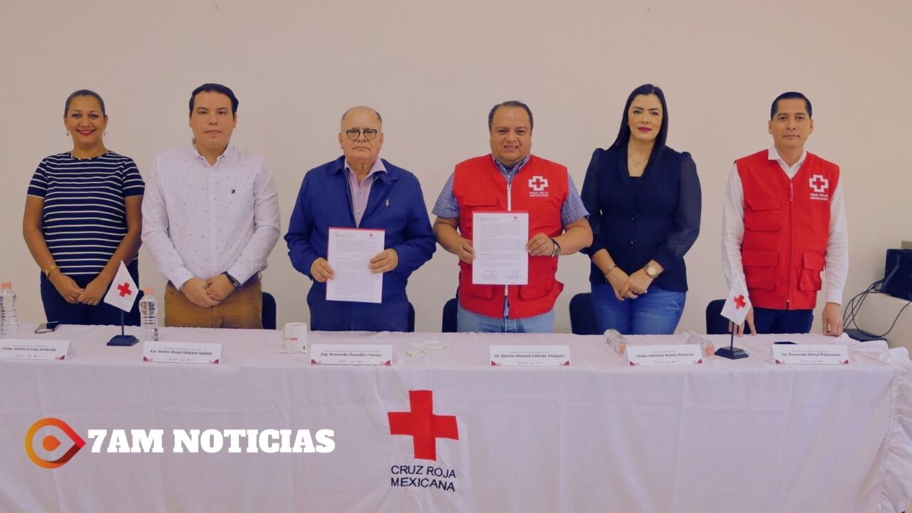 Movilidad Colima y Cruz Roja firman convenio para capacitar a choferes de transporte público