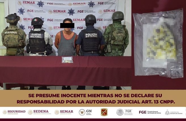 Agentes de la Policía Estatal detienen a una persona en Colima y le aseguran varias dosis de droga