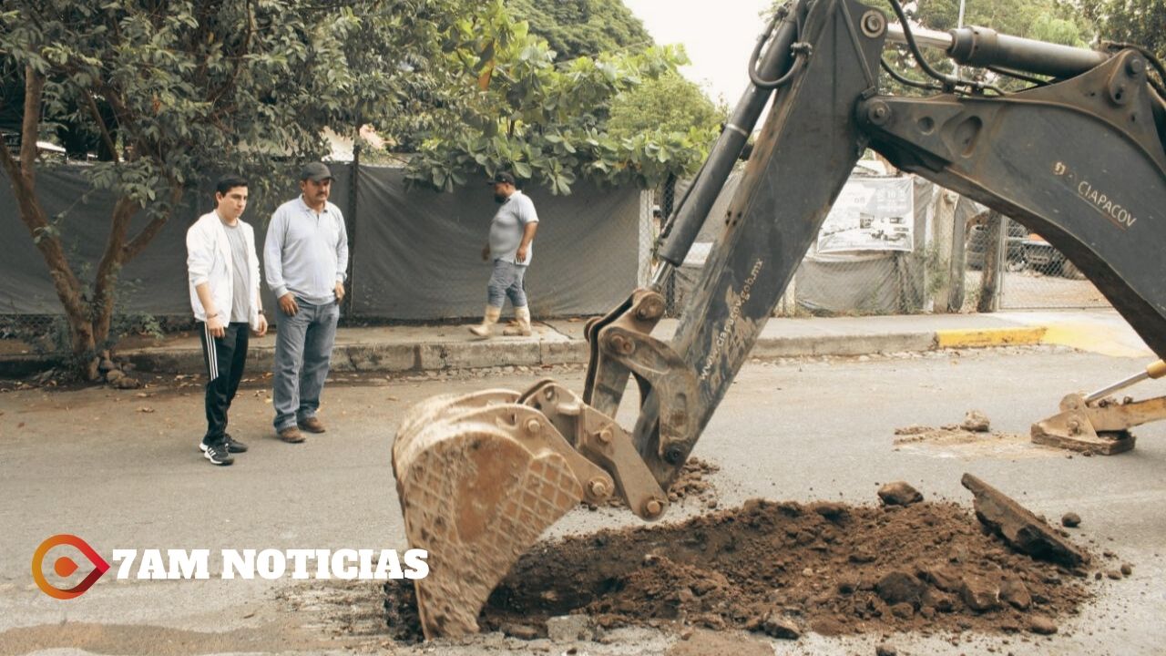 CIAPACOV sustituye 40m de la red de drenaje de la Colonia Fátima, en Colima