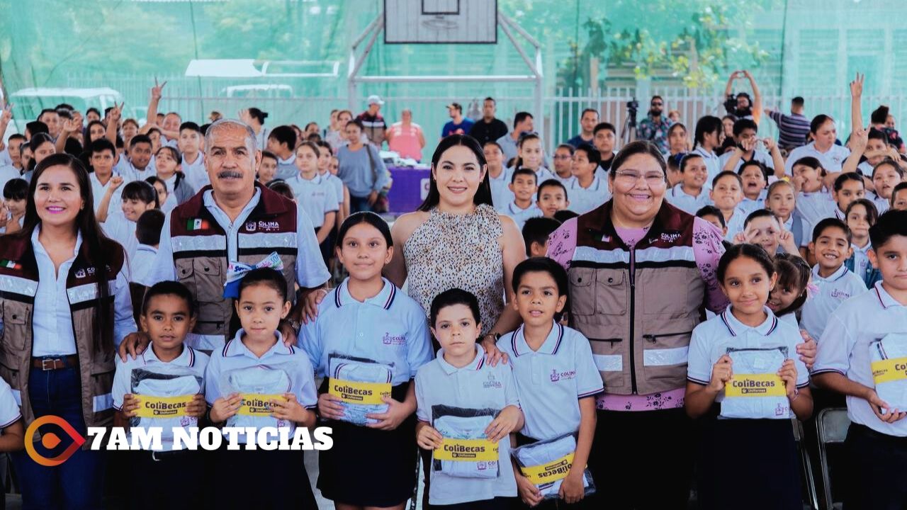 Gobernadora de Colima inicia entrega de ColiBecas-Uniformes en Cuauhtémoc, por tercer año consecutivo