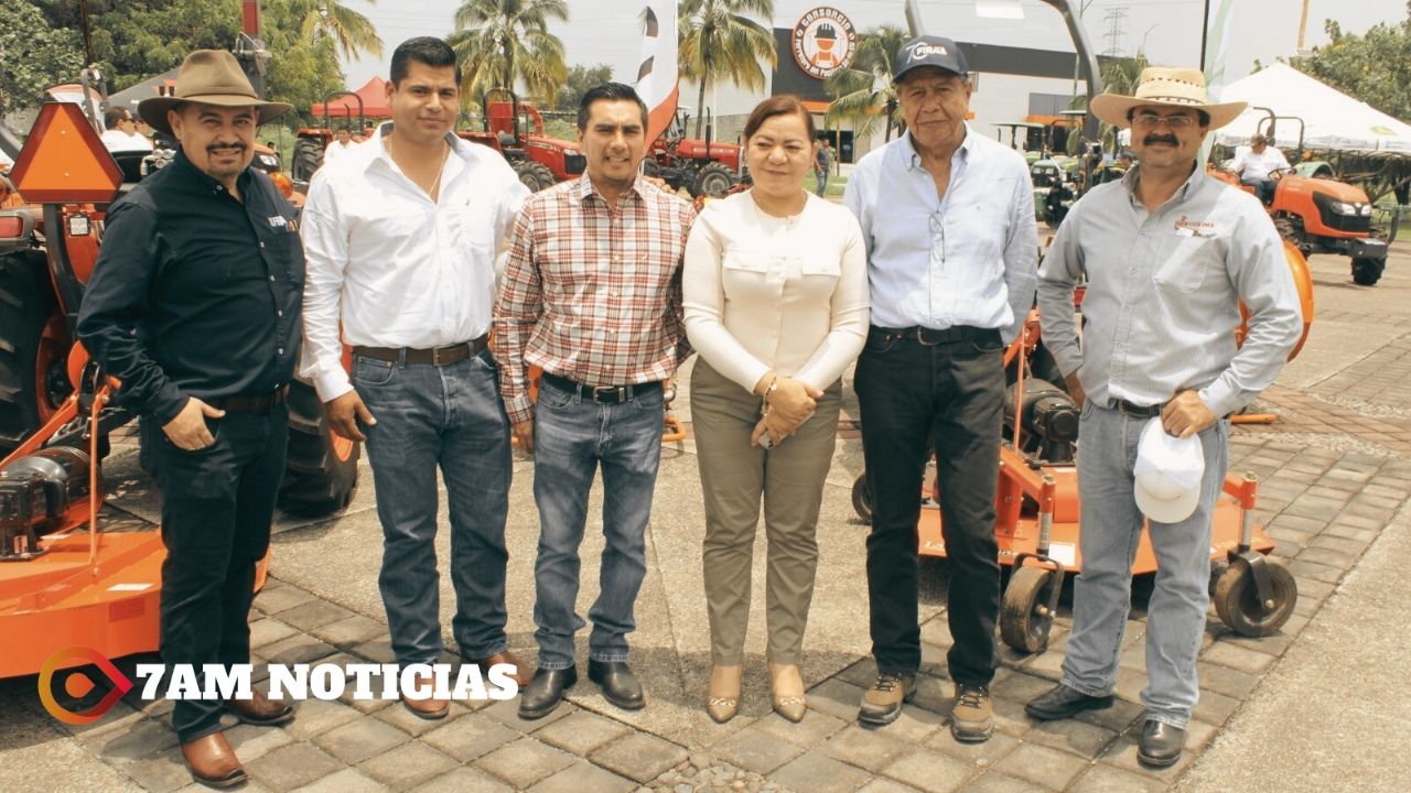 Gobierno de Colima otorga subsidio a productores para la compra de maquinaria agrícola