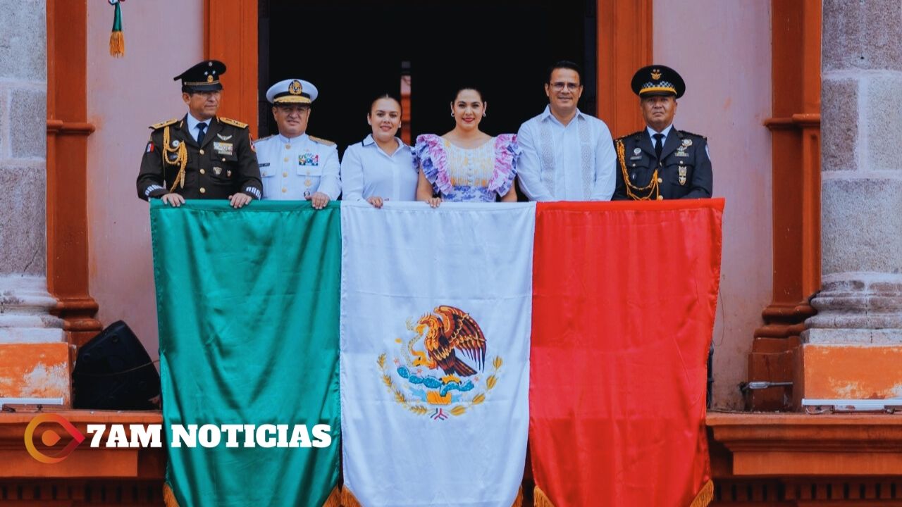 Colima celebra el aniversario de la Independencia de México con desfile cívico militar; participan más de 3,800 personas