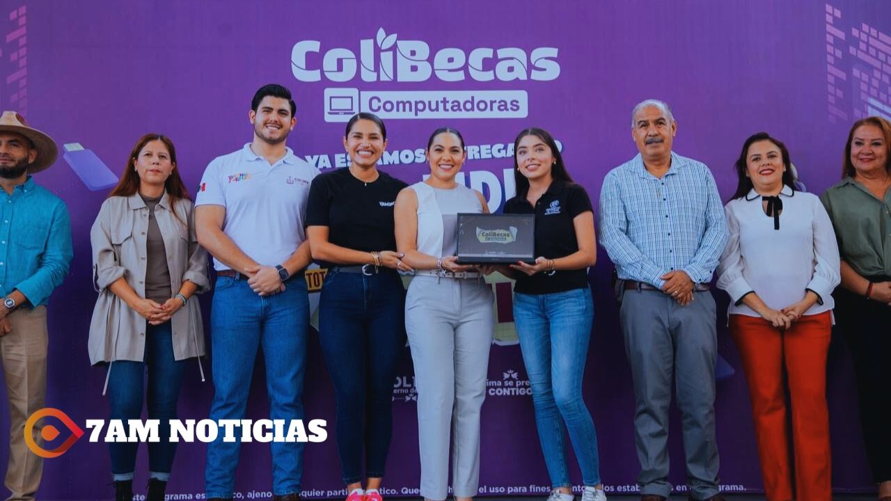 Gobernadora de Colima entrega computadoras gratuitas a casi 4 mil estudiantes de universidades públicas