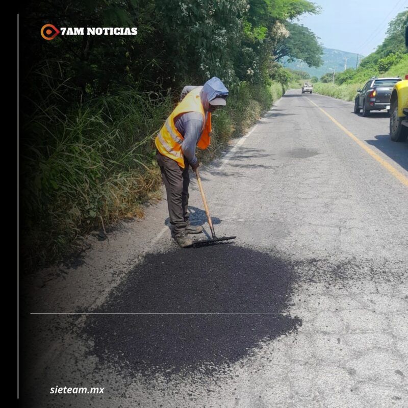 Seidum bachea tramos carreteros en tres municipios, para mejorar seguridad de quienes transitan