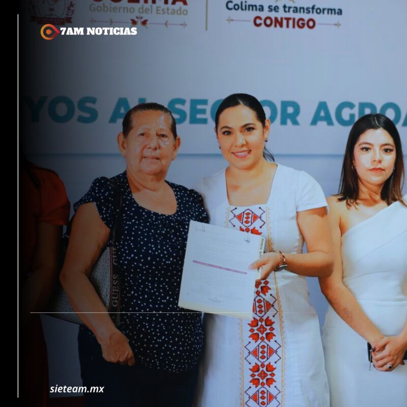 Indira entregó cartas de autorización para apoyos a productores de Tecomán, Manzanillo, Armería, Ixtlahuacán y Coquimatlán