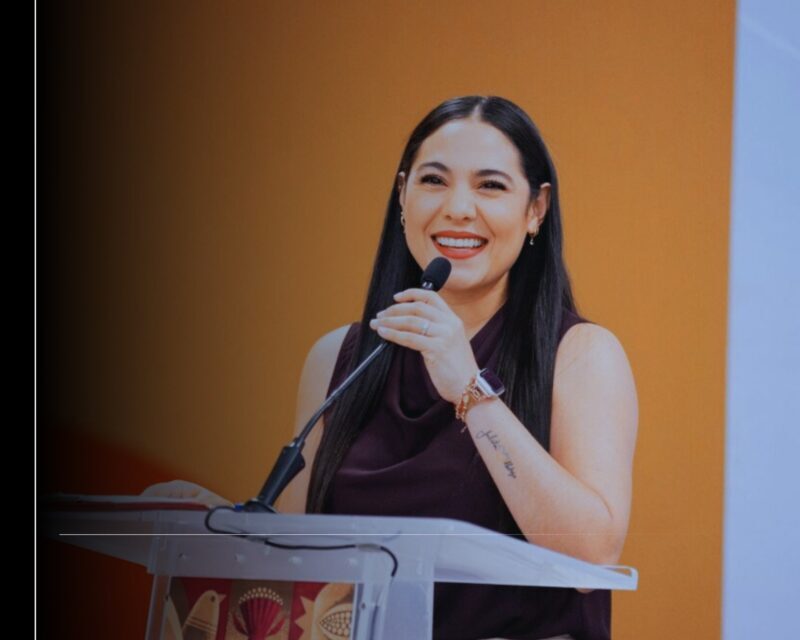 Docentes colimenses tienen gran potencial, capacidad, vocación y compromiso para transformar a la sociedad: Indira