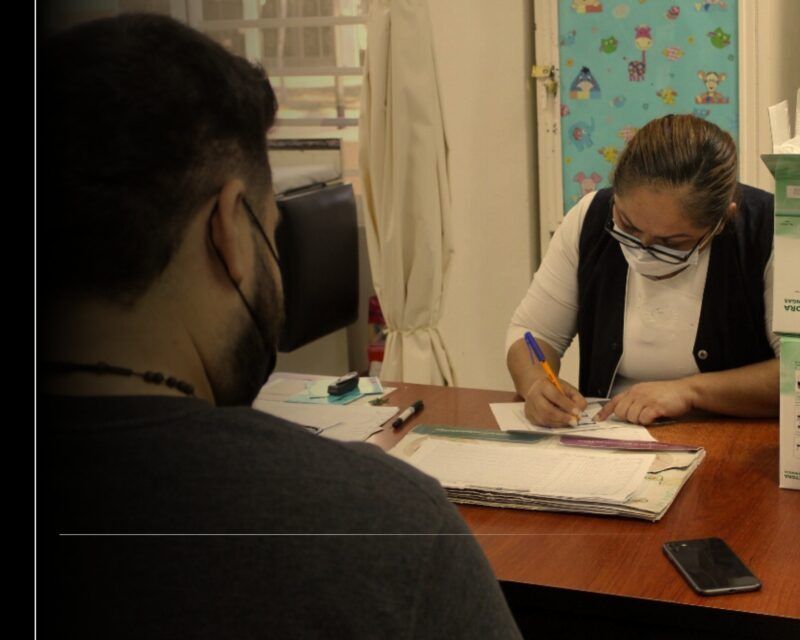 Los chequeos médicos para hombres son fundamentales para prevenir y detectar enfermedades en etapas tempranas, que implica una alta probabilidad de recuperación o de una mejoría significativa en la condición del paciente, ya que se puede otorgar un tratamiento más oportuno, señaló la Secretaría de Salud del Gobierno del Estado de Colima, por lo que exhorta a acudir a las unidades médicas de primer nivel de atención, donde son gratuitas las evaluaciones preventivas.