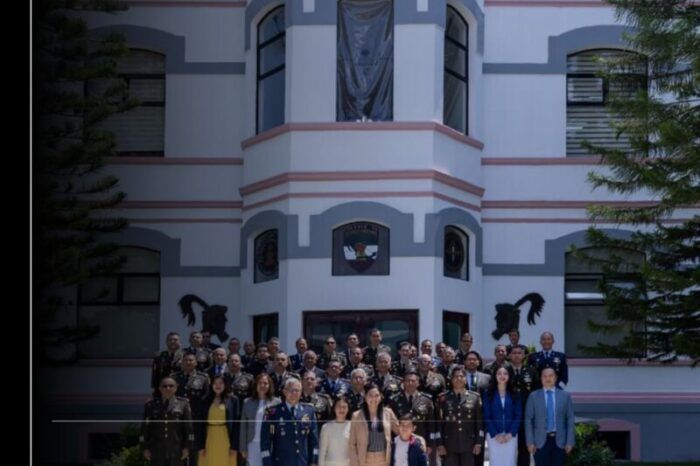 Gobierno de Colima comparte su política de desarrollo y seguridad con el Colegio de la Defensa Nacional