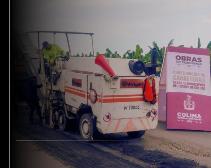 Gobierno del Estado realiza bacheo en la carretera Cerro de Ortega-Callejones, en Tecomán