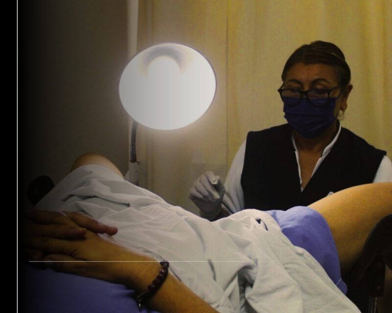 Salud Colima ofrece pruebas gratuitas para detectar a tiempo y evitar progreso en cáncer de cuello uterino