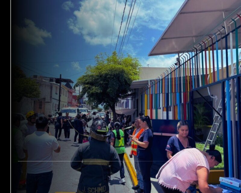 UEPC evacúa a estudiantes y personal de escuela, ante fuga de gas en inmueble cercano