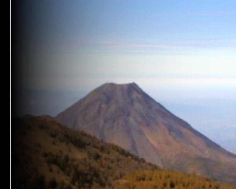 Volcán de Colima registró 4 sismos, un derrumbe y un lahar esta semana