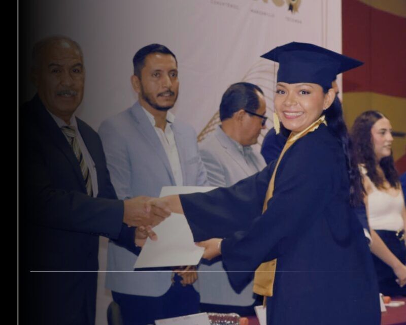 Egresan 201 estudiantes de Educación Superior de Isenco campus Cuauhtémoc, Tecomán y Manzanillo