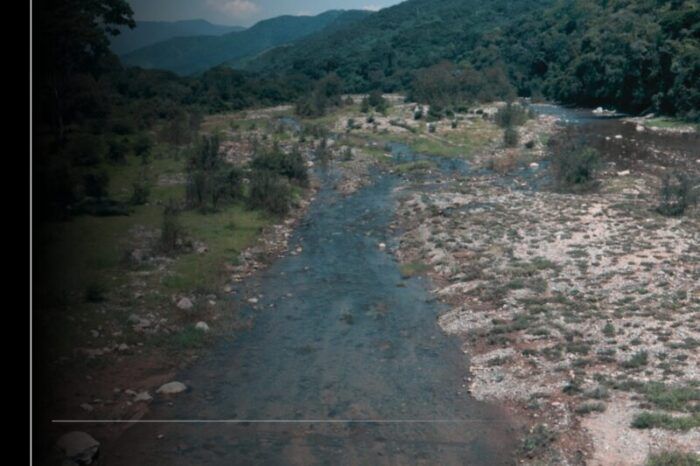 Gobierno del Estado de Colima inició desazolve en río San Palmar, en Villa de Álvarez