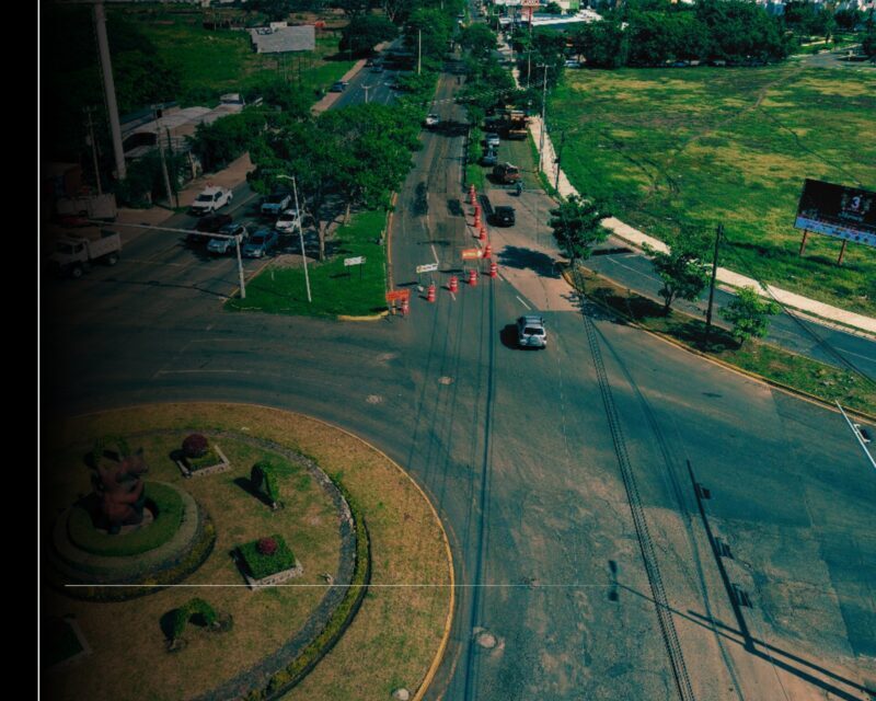 Gobierno del Estado de Colima realiza bacheo de la Glorieta de los Perritos a Comala