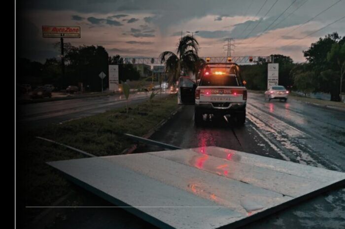 Sólo afectaciones materiales dejó el chubasco de este domingo en Colima; no hay reportes de personas lesionadas: UEPC