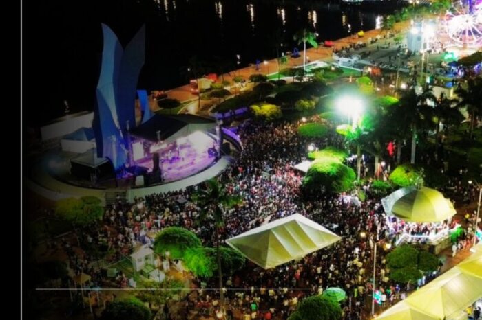 Gran concierto de Los Cadetes de Linares en Manzanillo ante miles de asistentes