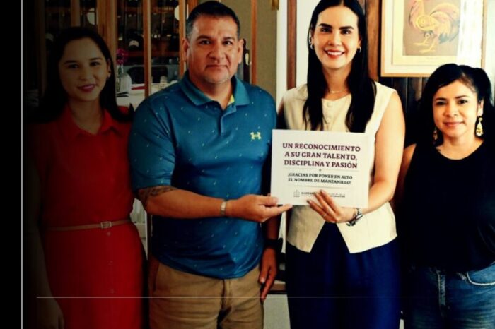 Rosi Bayardo entrega becas a medallistas de la Olimpiada Nacional CONADE