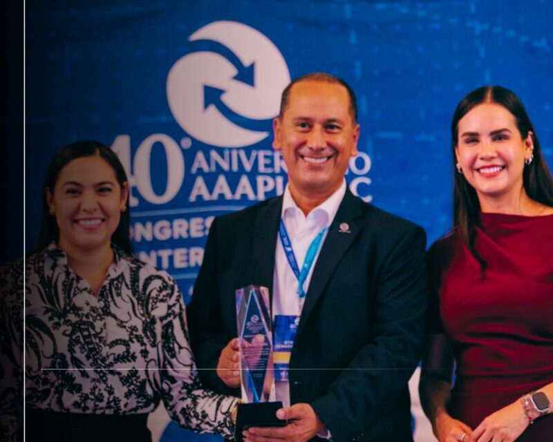 Vienen tiempos de crecimiento, justicia y bienestar para Manzanillo: Indira Vizcaíno