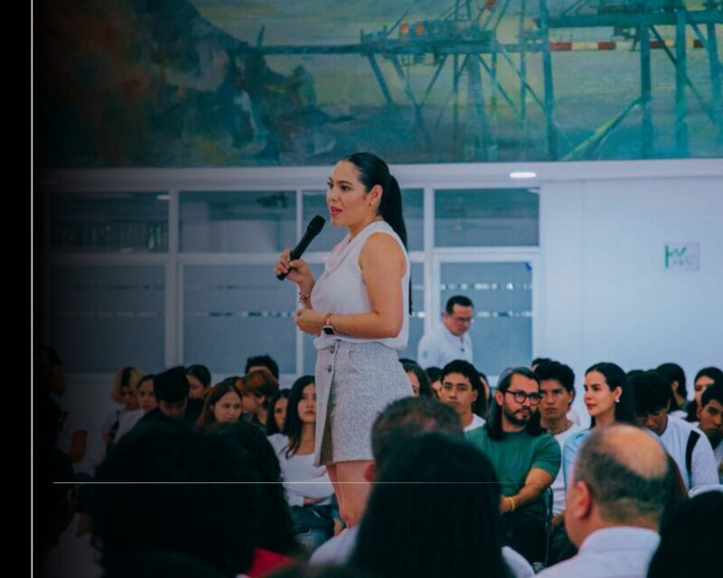 Con UniBeca, Manzanillo es el único municipio de México donde todo el estudiantado recibe apoyo en efectivo: Indira Vizcaíno