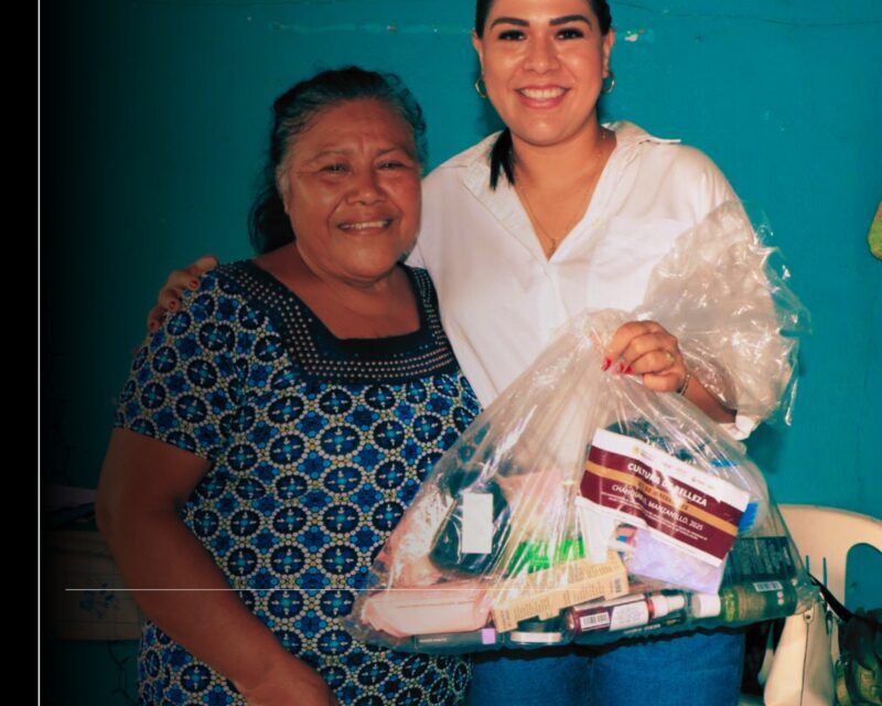 DIF Estatal Colima entrega material para autoempleo en comunidades de Ixtlahuacán y Manzanillo