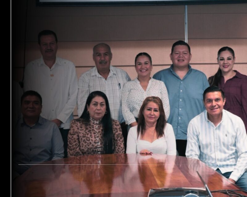 Entrega Educación Colima 4 plazas estatales de prefectura