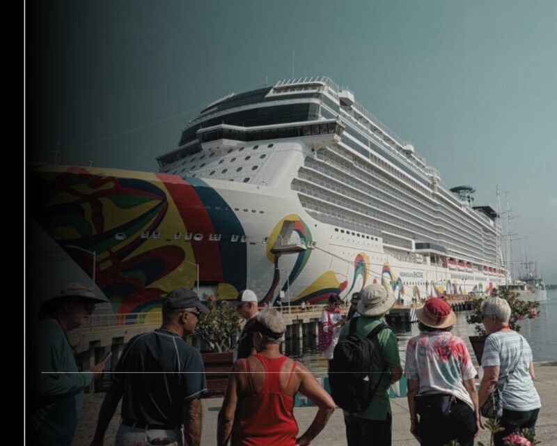 Manzanillo recibe al crucero Norwegian Encore, en su travesía de costa a costa