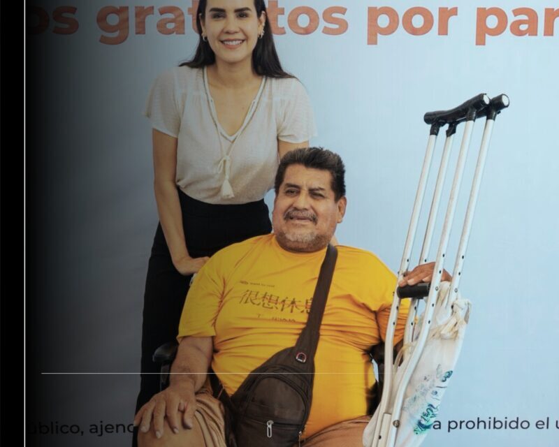 Rosi Bayardo y Beneficencia Pública de Colima entregan 50 sillas de ruedas