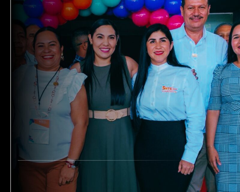 Indira Vizcaíno reconoce la contribución del magisterio colimense para abatir la deserción escolarIndira Vizcaíno reconoce la contribución del magisterio colimense para abatir la deserción escolar