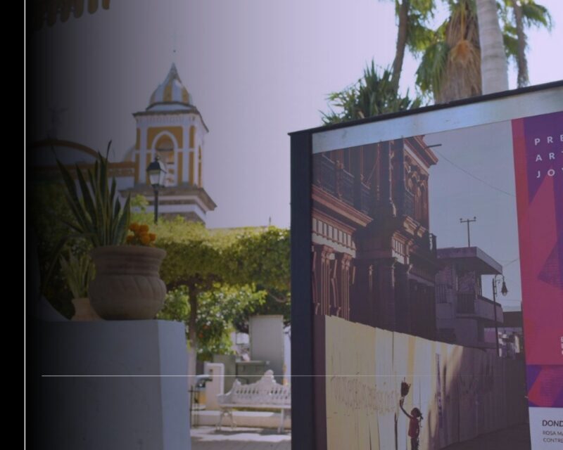 Jardín principal de Comala es sede de la Muestra Estatal de Arte Joven 2025