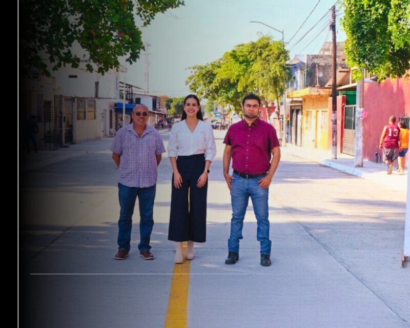 Rosi Bayardo inaugura calle de concreto hidráulico en Santiago