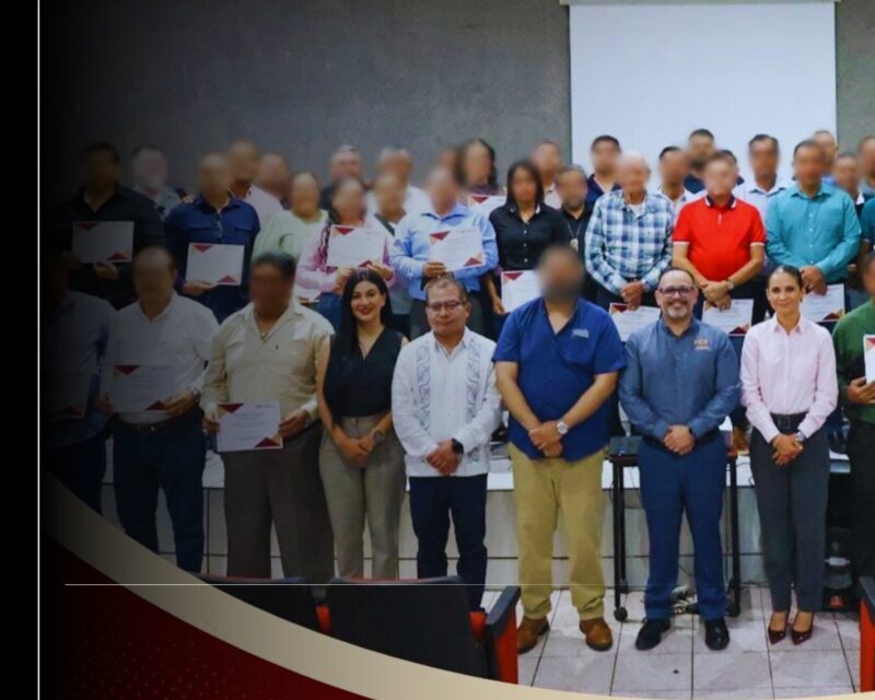 FGE entrega constancias por años de servicio a Policías de Investigación