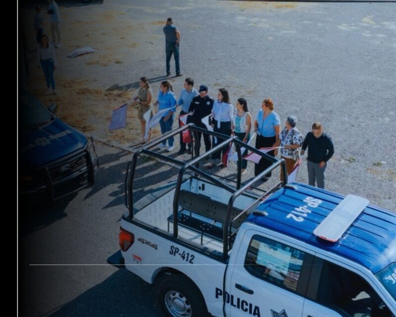 Gobernadora Indira Vizcaíno y Rosi Bayardo entregan vehículos y equipo para fortalecer la seguridad en Manzanillo