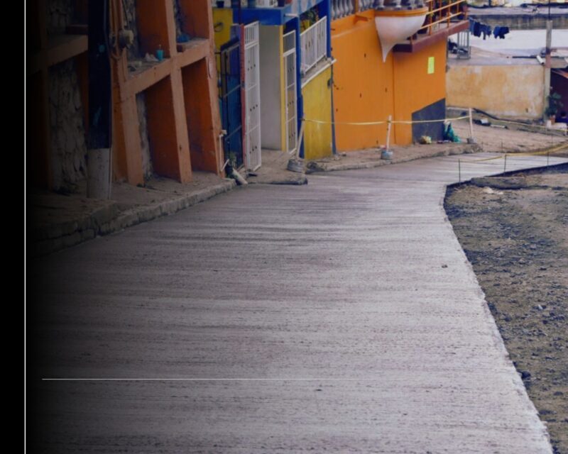 Gobierno de Rosi Bayardo avanza en construcción de calles con concreto hidráulico