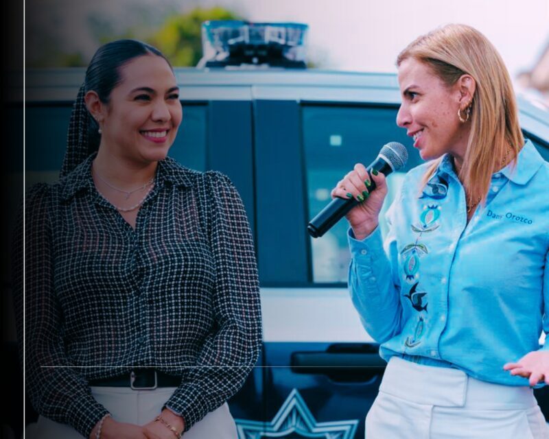 Indira Vizcaíno entrega nueva patrulla y equipo a la Policía Municipal de Comala