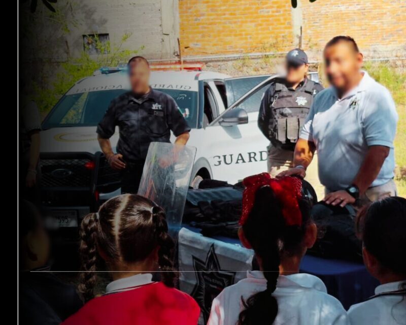 SSP Colima y dependencias de seguridad realizan demostración de funciones en jardín de niños