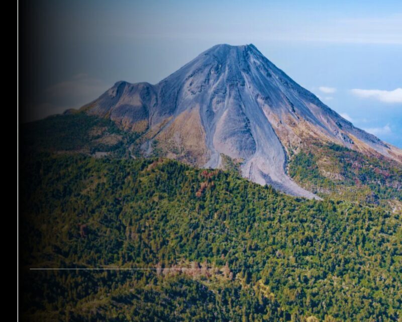 Volcán de Colima permanece estable y con riesgo menor a la población: UEPC
