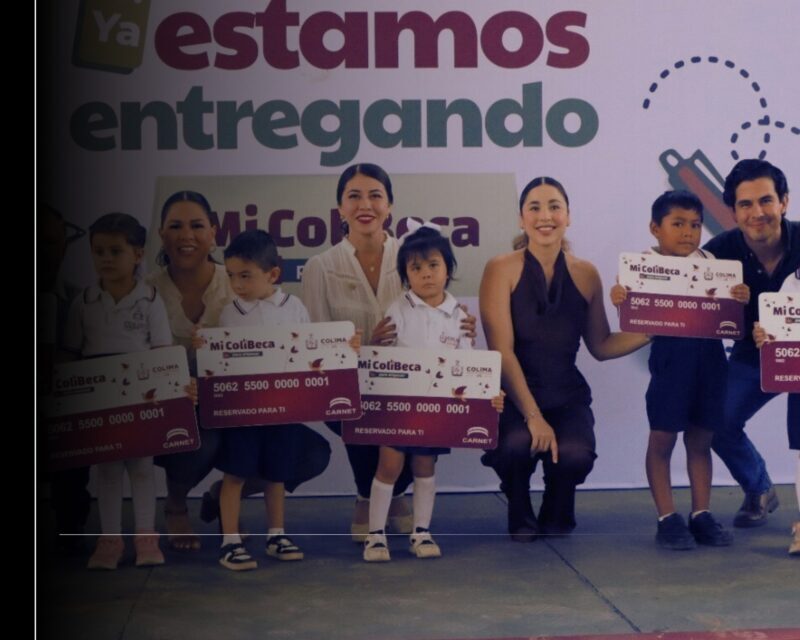 120 estudiantes de Armería recibieron este viernes su tarjeta de Mi ColiBeca para Empeza