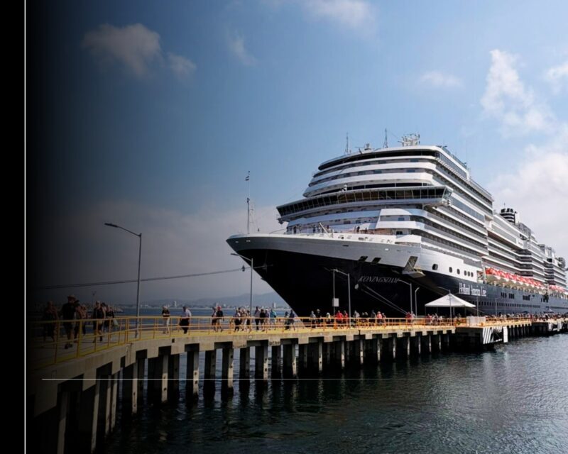 Arriba a Manzanillo el crucero Koningsdam con 2450 turistas y más de mil tripulantes; dejará una derrama cercana a 3 mdp